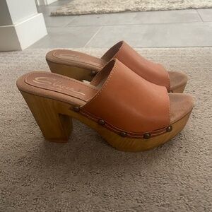 Women's Tan Leather Platform Sandals
